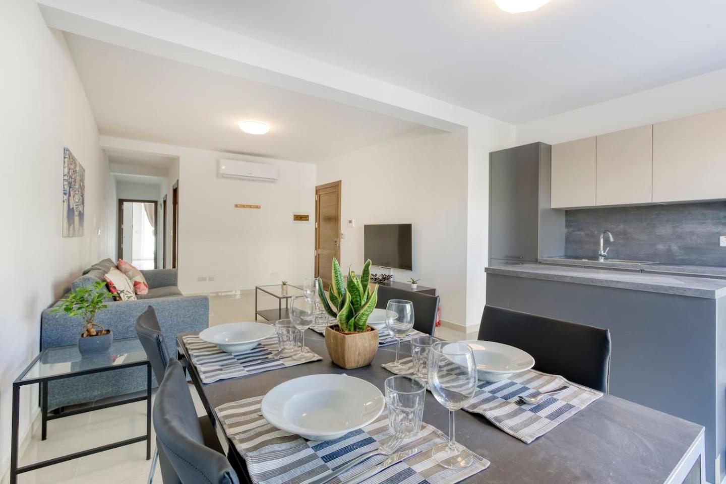 Beautiful Modern Central 2Br Apt Ta Xbiex Buitenkant foto